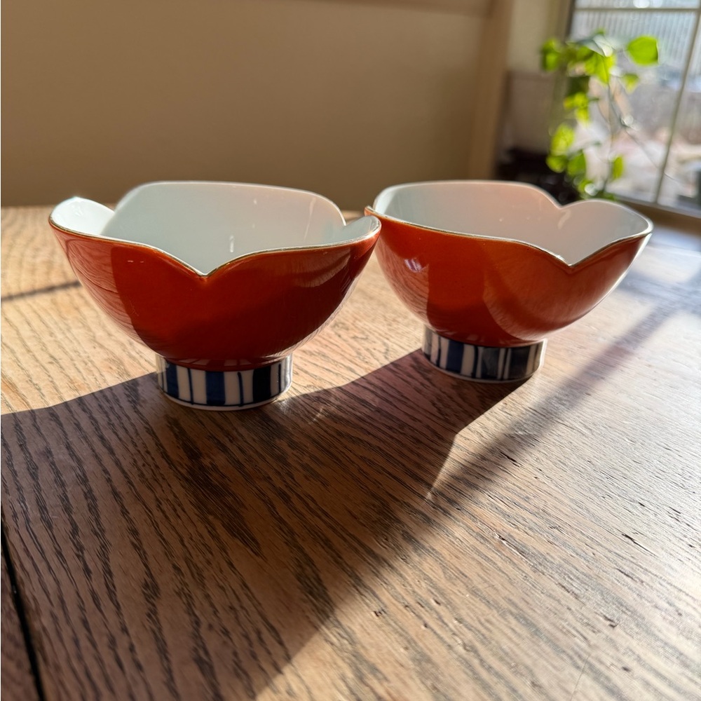 VTG Japanese Arita Lotus Rice Bowls, stamped on the bottom